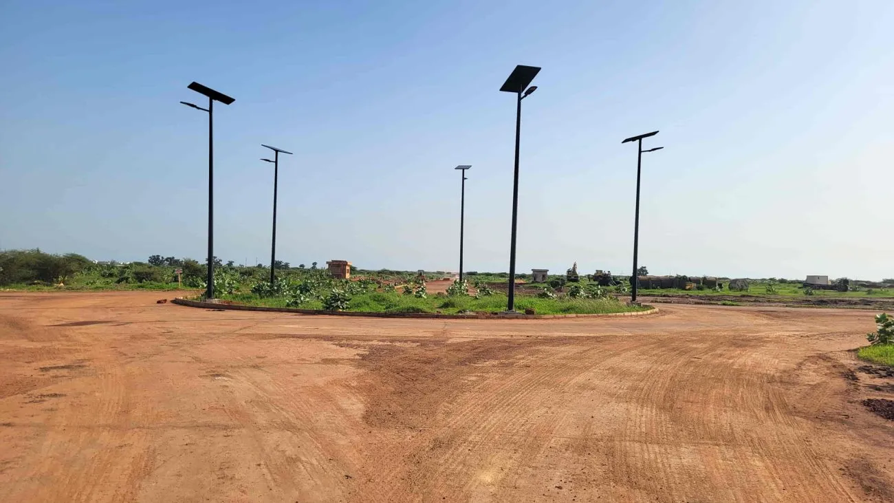 All-in-Two Solar Powered Street Lights